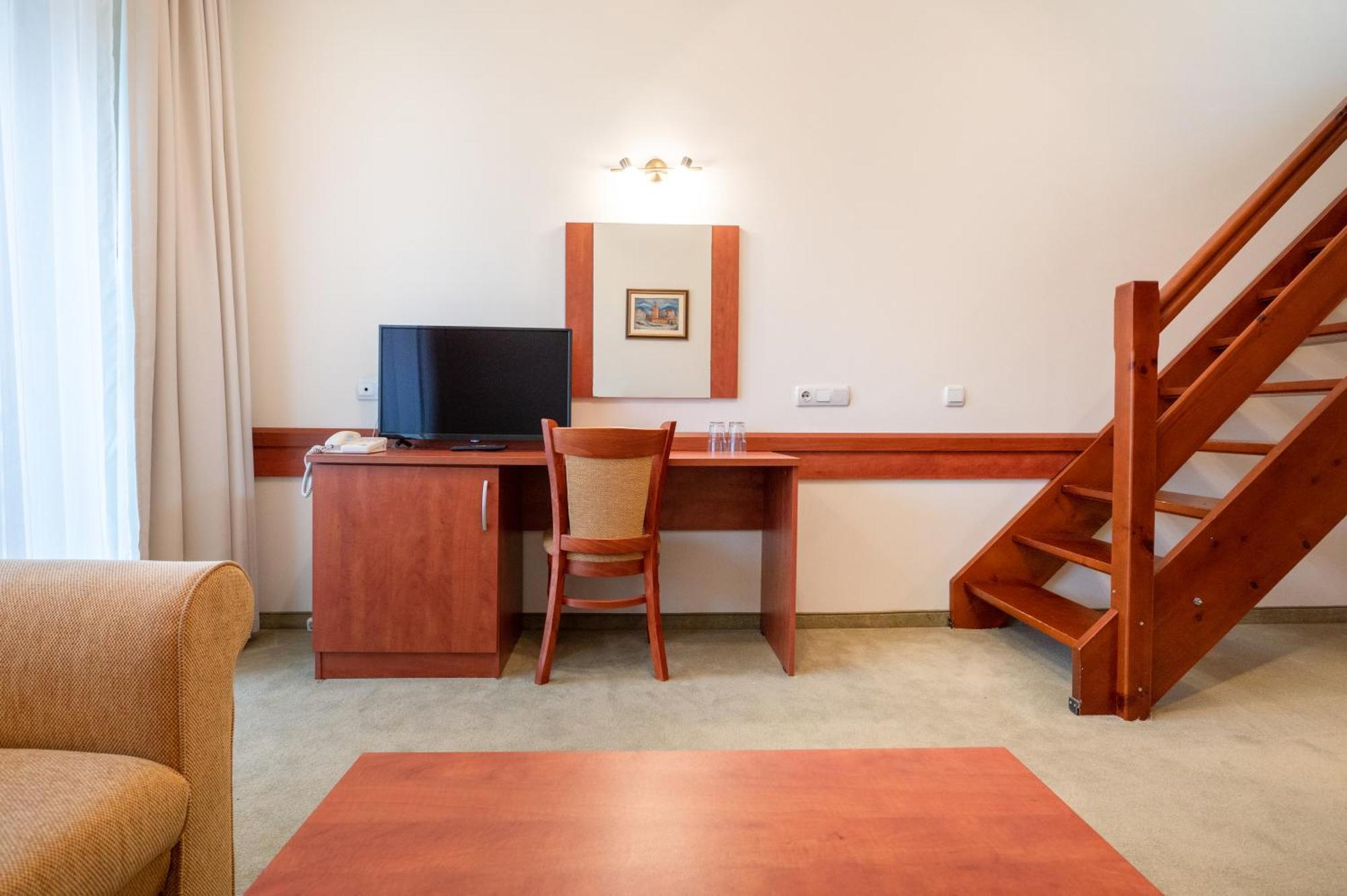 Coliving Bansko, The Social Hotel By Networking Premium Bagian luar foto