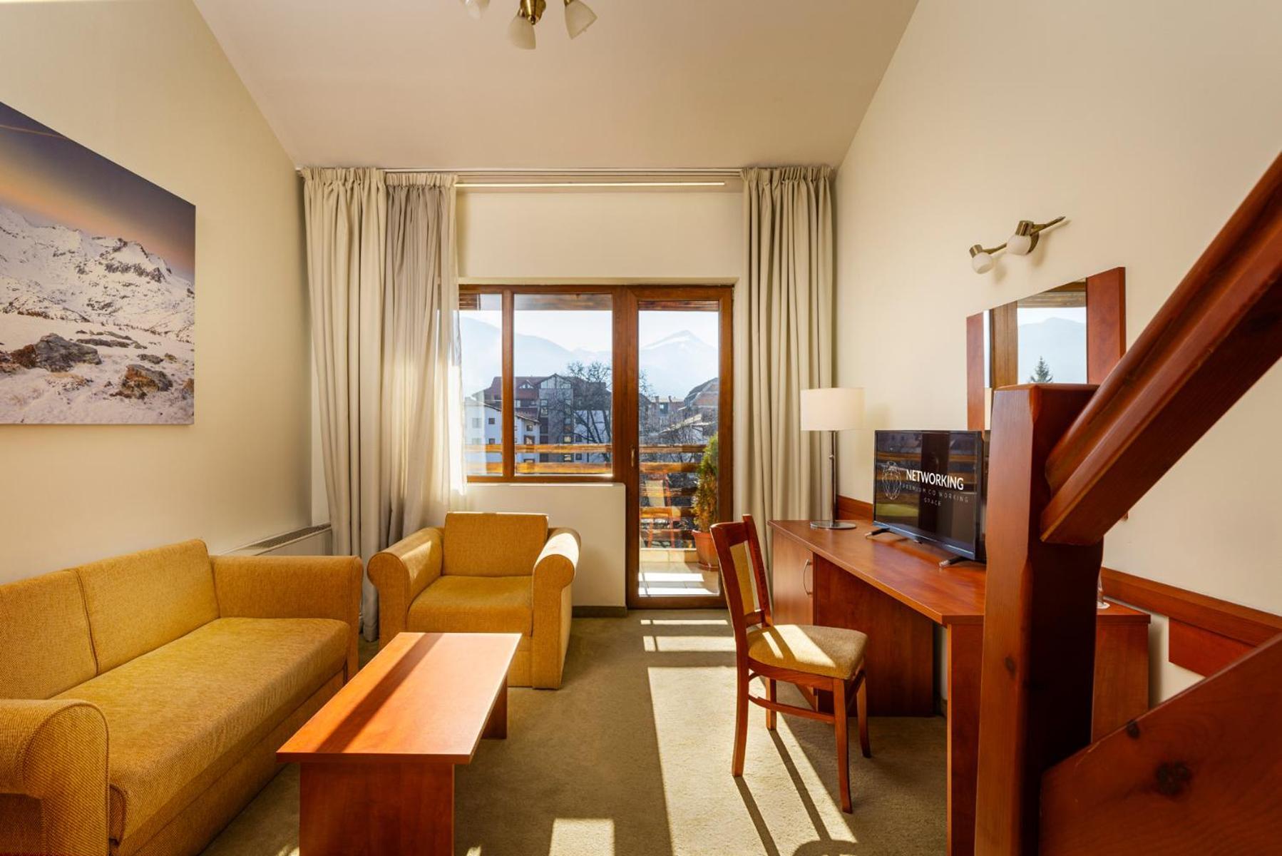 Coliving Bansko, The Social Hotel By Networking Premium Bagian luar foto