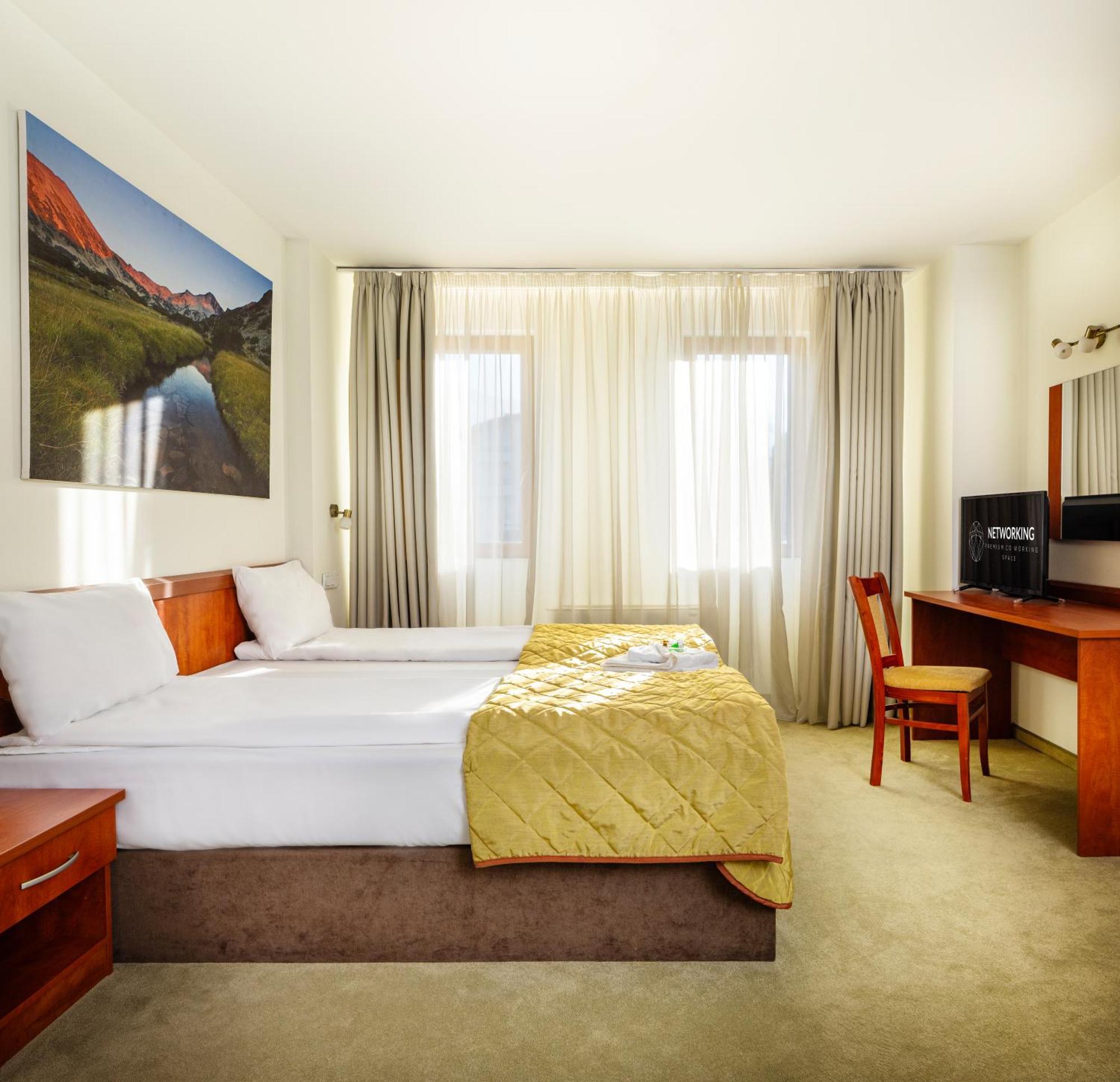 Coliving Bansko, The Social Hotel By Networking Premium Bagian luar foto